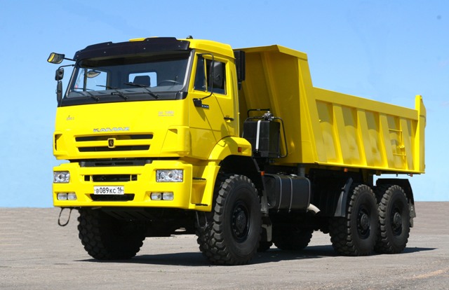 КАМАЗ - известный и популярный в России грузовик