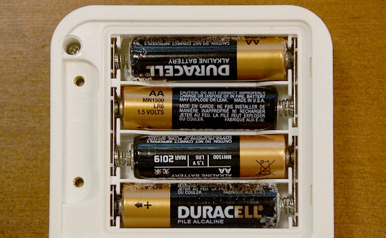 aa-battery-corrosion