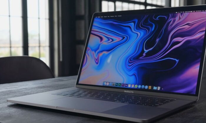Apple MacBook Pro 15 with Retina display Mid 2018
